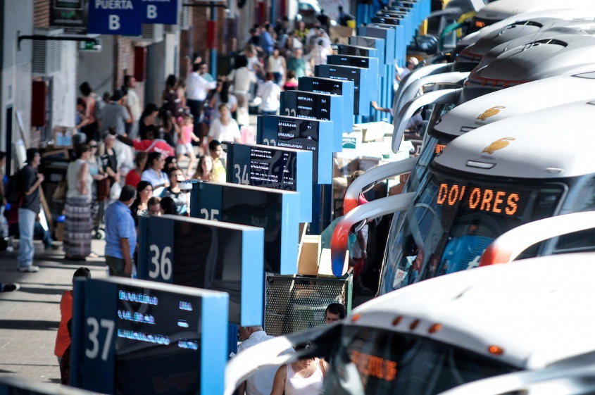 Tres Cruces: empresas de transporte interdepartamental operan con nueva grilla de horarios por el verano