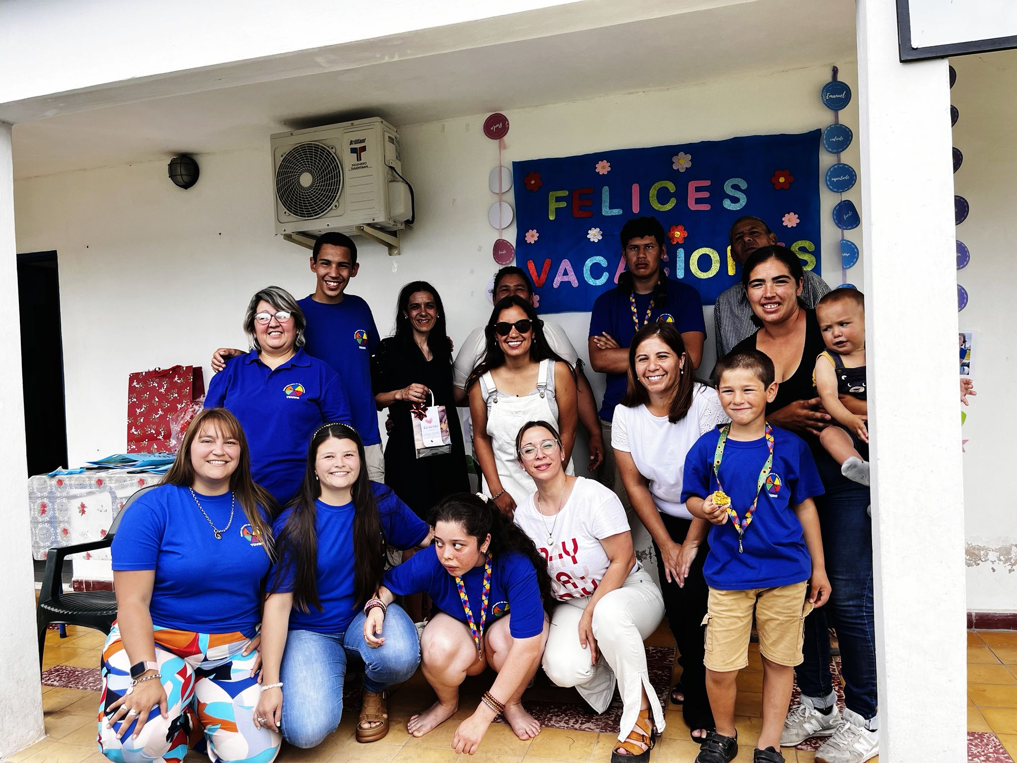 El Centro Educativo de Niños Autistas de Young, cerro su año lectivo junto a los alumnos, familiares y colaboradores