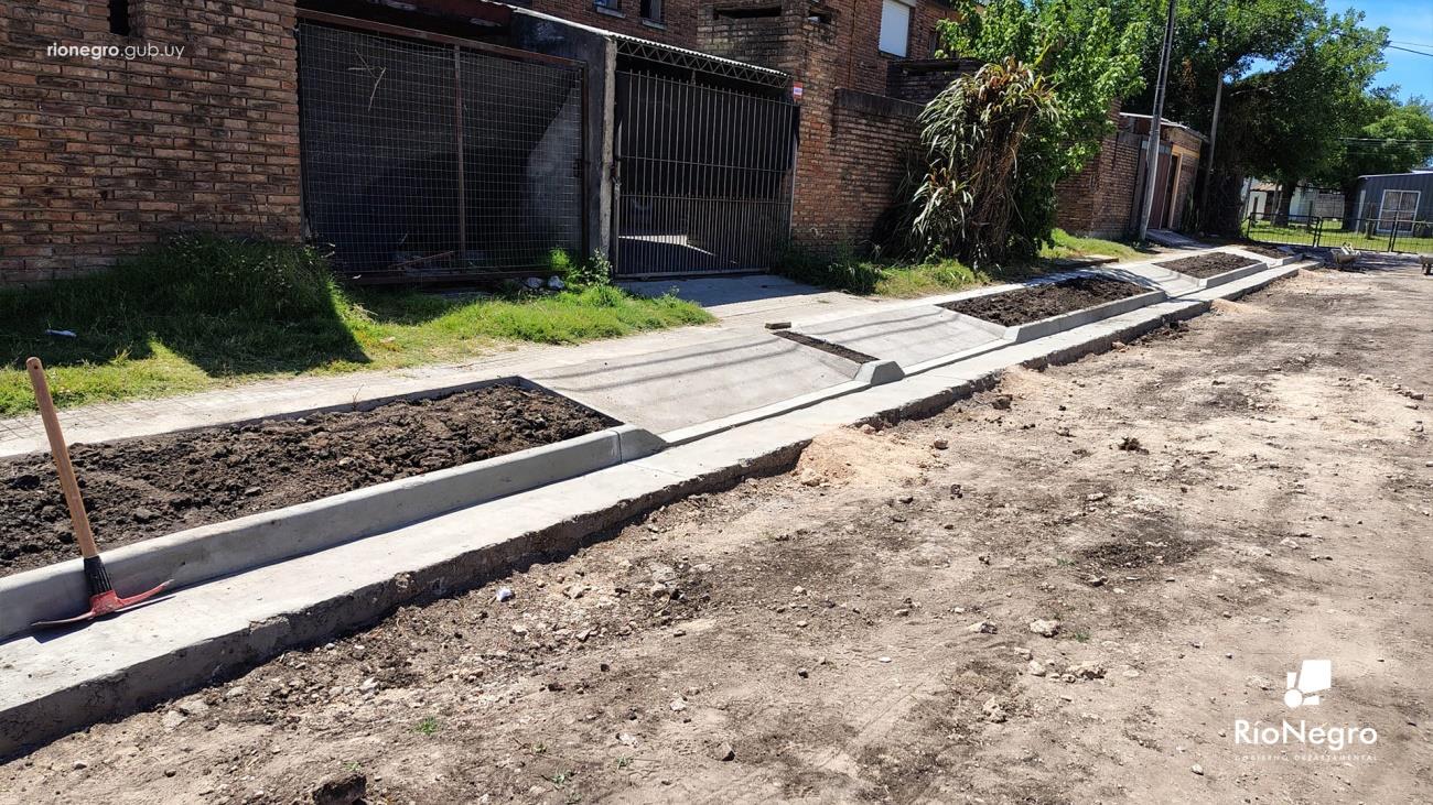 Construcción de “rampas de accesos” en el Barrio J4, obra financiada por el Fondo de Desarrollo del Interior (FDI)