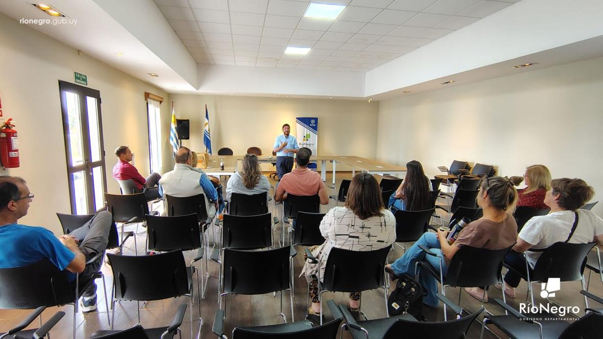En el Centro Socio Cultural se realizó una charla sobre“Eficiencia energética en el hogar”