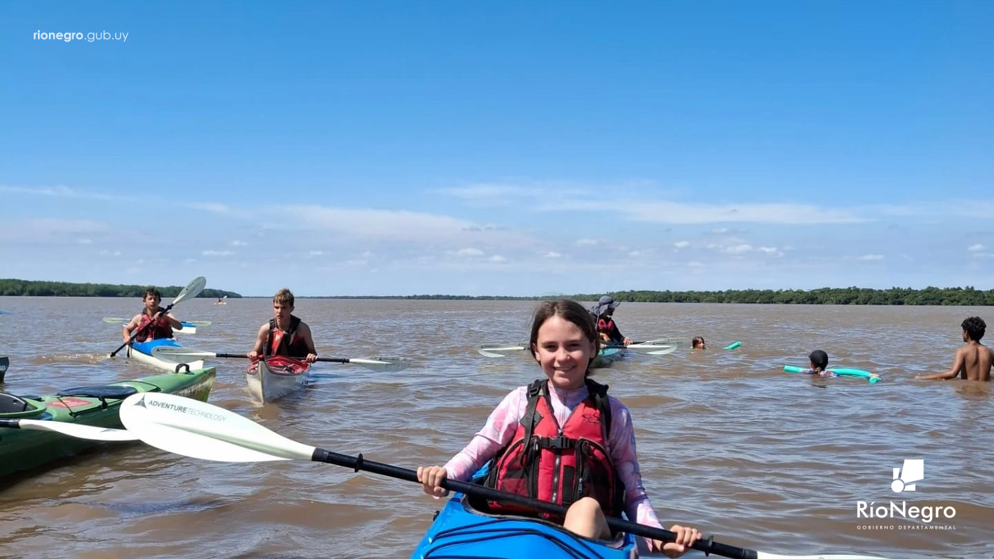 Comenzó a funcionar la Escuela Municipal de Kayak