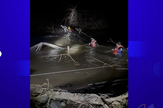 Armada rescató el cuerpo de un hombre al que se le dio vuelta la embarcación y murió atrapado en el río Arapey