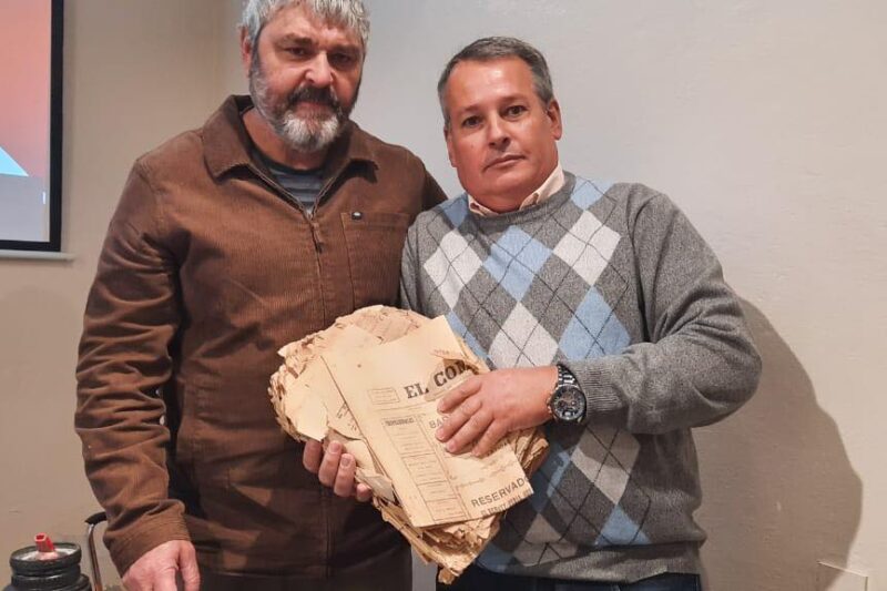 Municipio agradece gesto de Robert Retamar: Donación de Diarios Antiguos a la Biblioteca Nacional