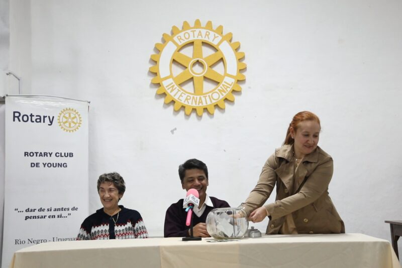 Rotary Club Young Realizó sorteo contado de Bonos Colaboración para Becas Terciarias